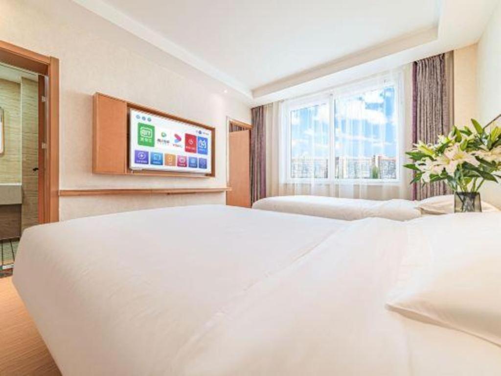 Greentree Inn Geermu Walking Street Business Hotel Golmud Екстер'єр фото