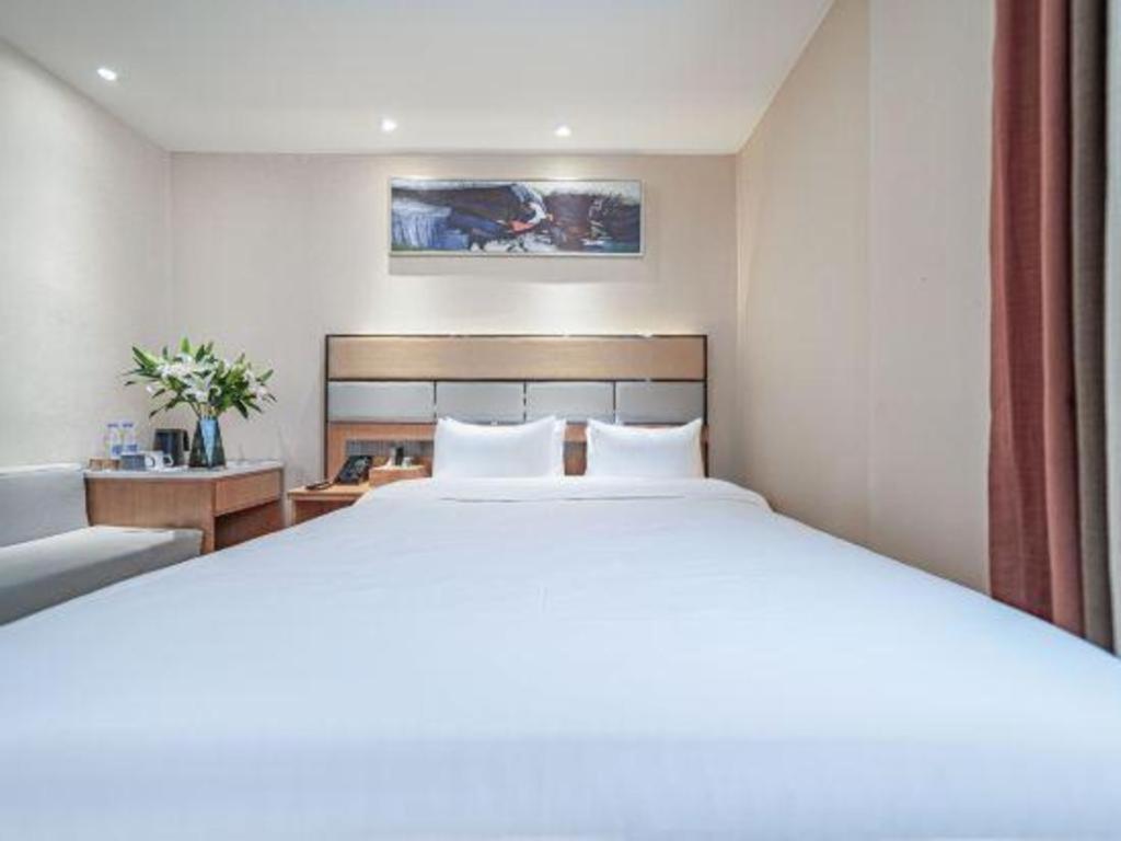 Greentree Inn Geermu Walking Street Business Hotel Golmud Екстер'єр фото