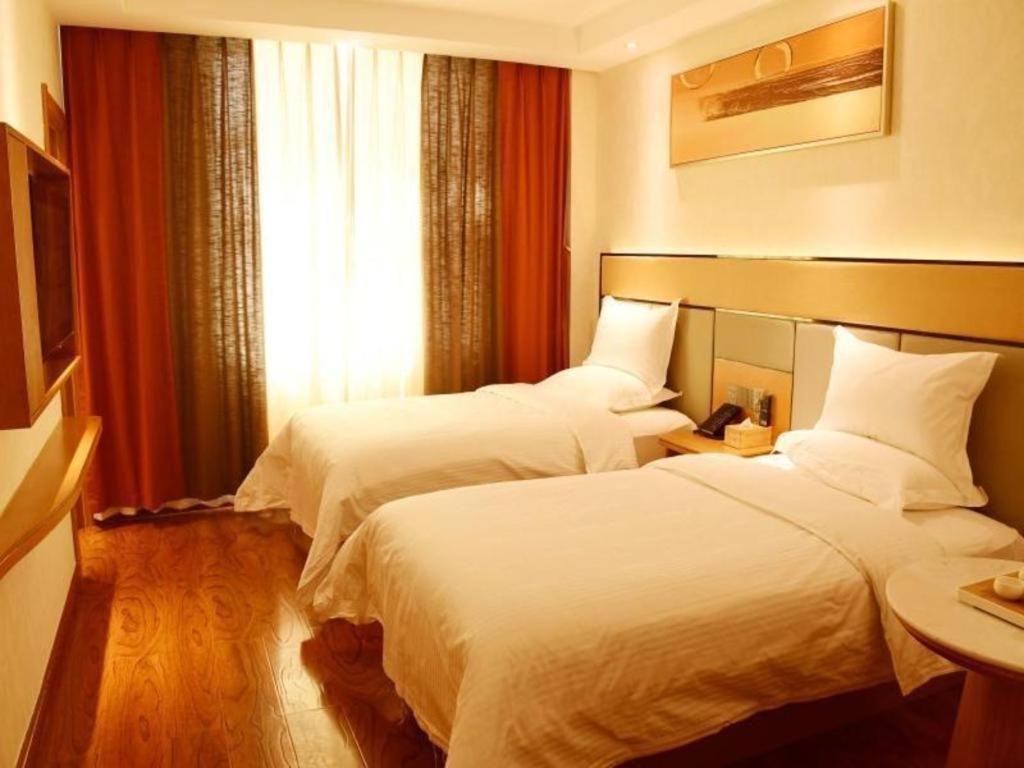 Greentree Inn Geermu Walking Street Business Hotel Golmud Екстер'єр фото
