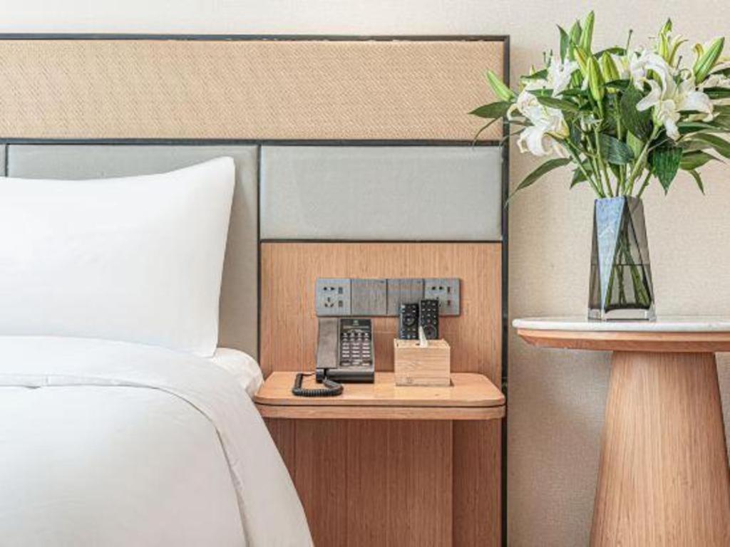 Greentree Inn Geermu Walking Street Business Hotel Golmud Екстер'єр фото