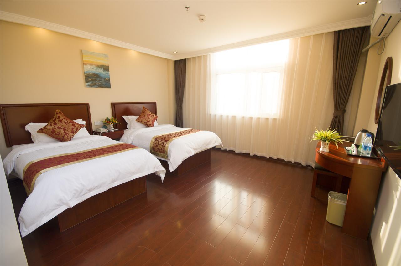 Greentree Inn Geermu Walking Street Business Hotel Golmud Екстер'єр фото