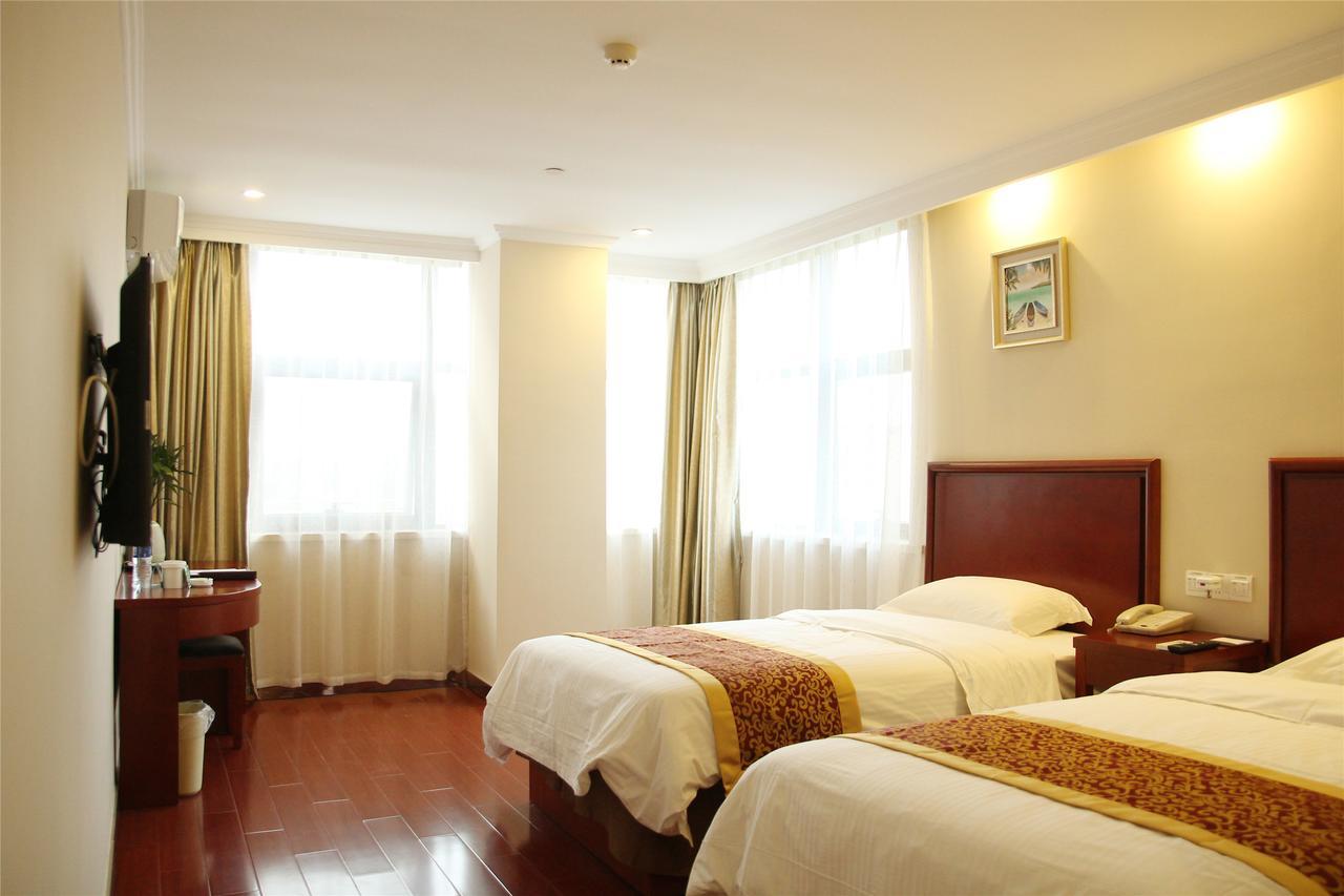 Greentree Inn Geermu Walking Street Business Hotel Golmud Екстер'єр фото